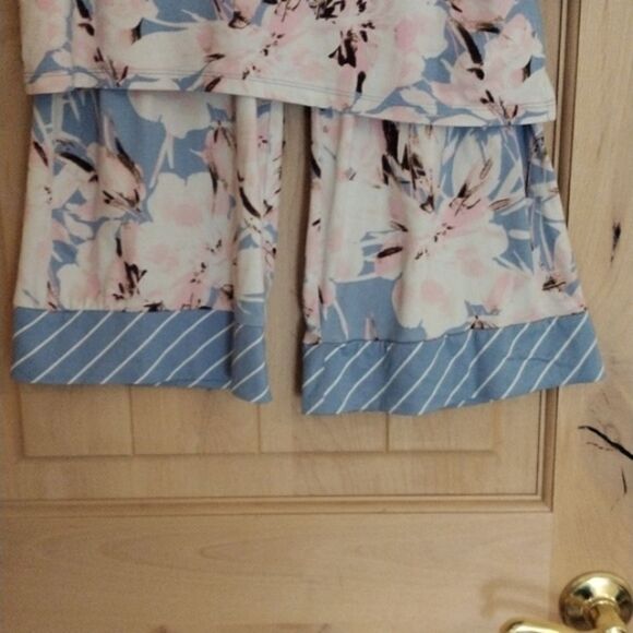 FN by Flora Nikrooz - Picture 3 of 11